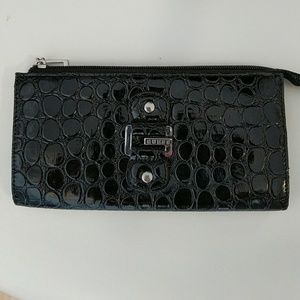 Guess wallet